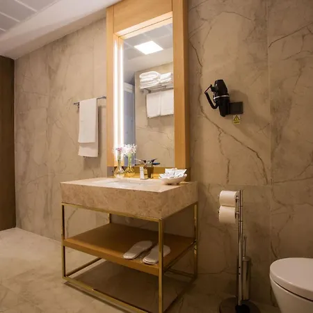 Hotel Joyana 3*